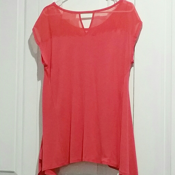 CLEARANCE /Make an offer! Vince Camuto asymmetrical Top sz S - Picture 2 of 6